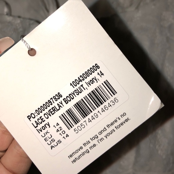 White lace bodysuit from misguided - Picture 6 of 7